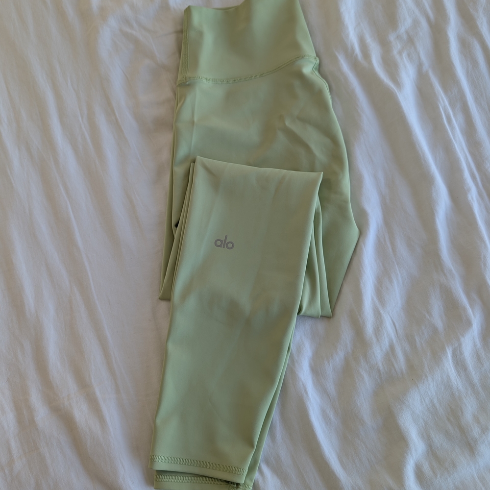 ALO Yoga Airlift High-Waisted Leggings